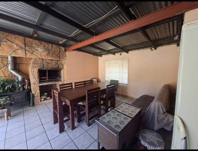 3 BEDROOM HOUSE FOR SALE IN WITFIELD